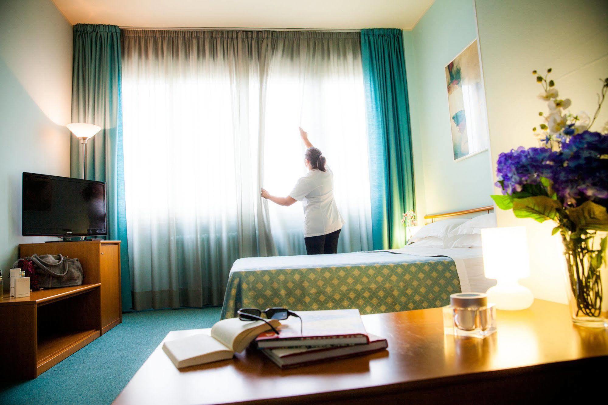 Hotel Salera Асти Экстерьер фото