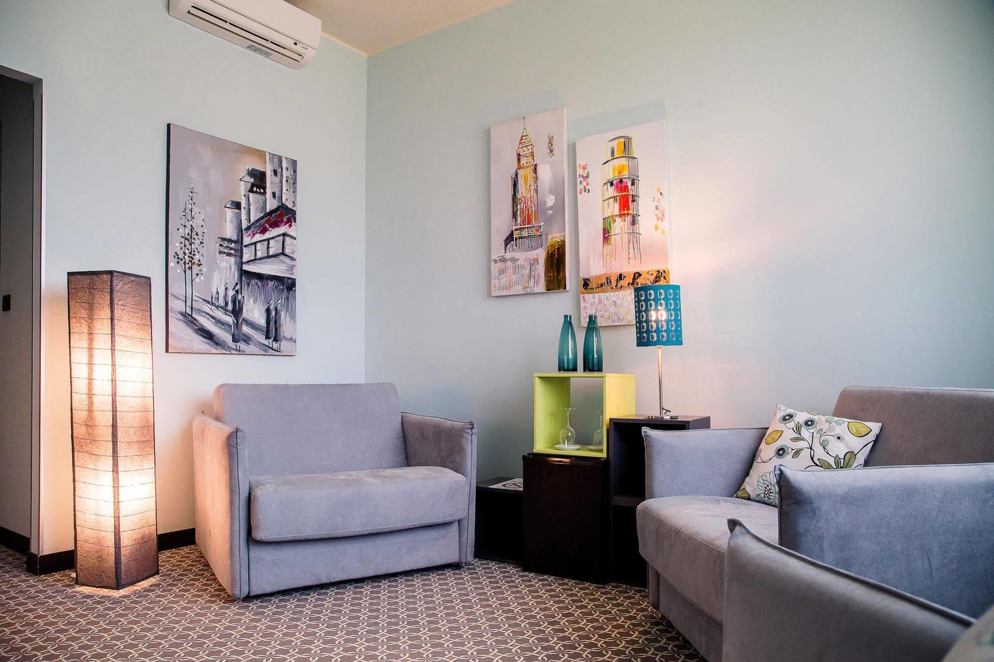 Hotel Salera Асти Экстерьер фото